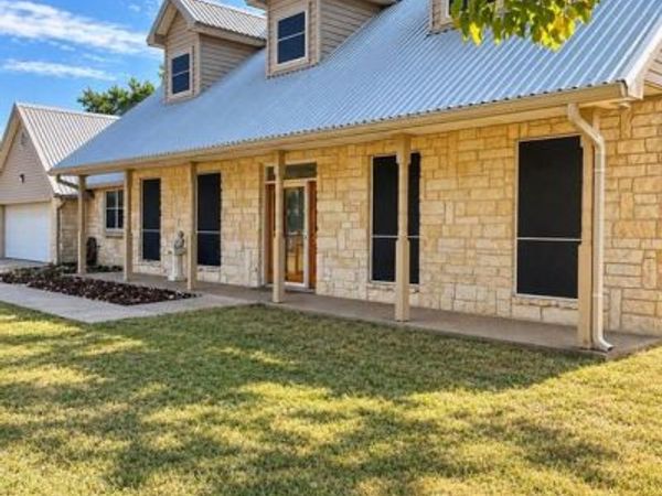 506 S San Jacinto, Whitney, TX 76692