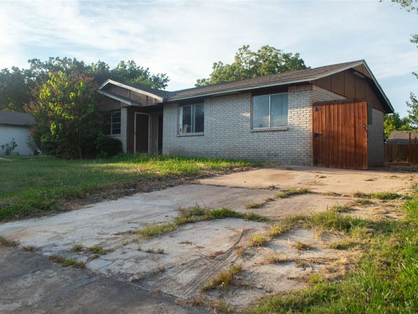 8935 E 57th Street, Tulsa, OK 74145