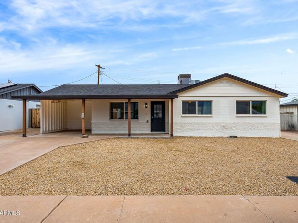 6614 E LATHAM Street, Scottsdale, AZ 85257