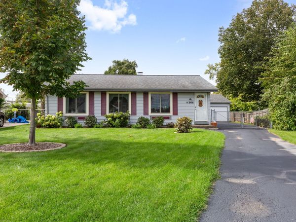 8366 28th Ave, Kenosha, WI 53143