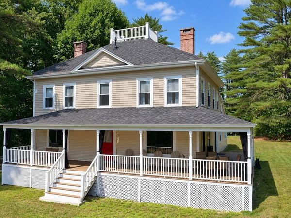 85 Governor Wentworth Highway, Tuftonboro, NH 03816