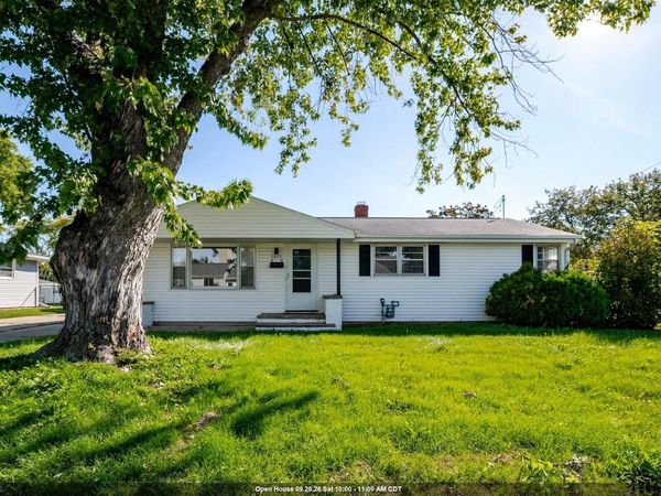 1073 SUBURBAN DRIVE, De Pere, WI 54115