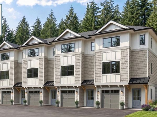 5221 Rambler Rd , Unit #B, Saanich, BC V8Y 2H6