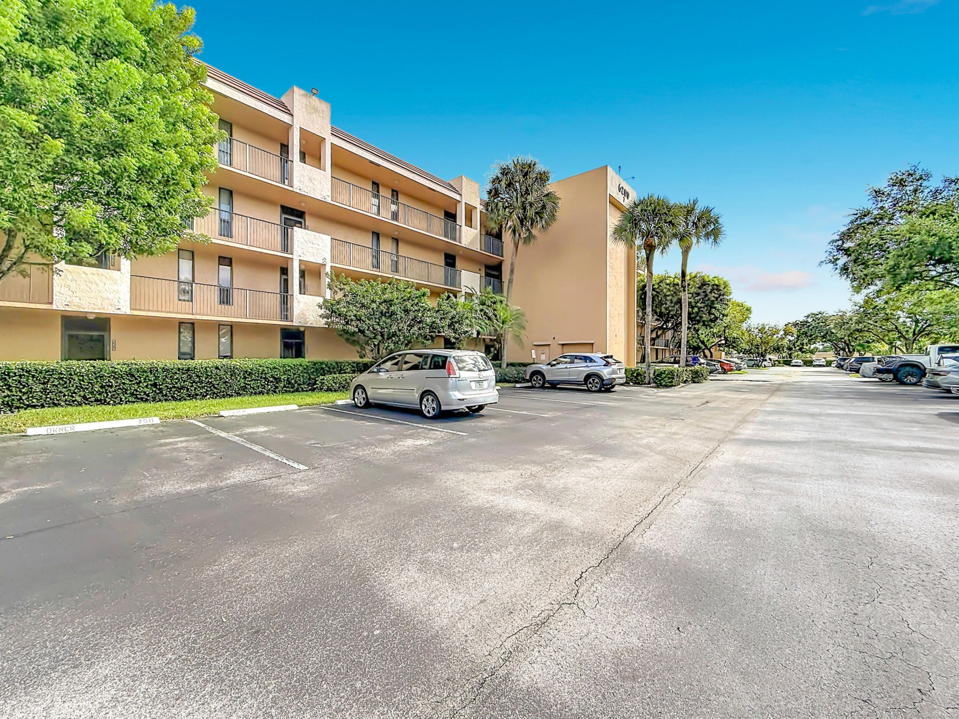 6219 Coral Lake Drive, Unit 207, Margate, FL 33063 Photo
