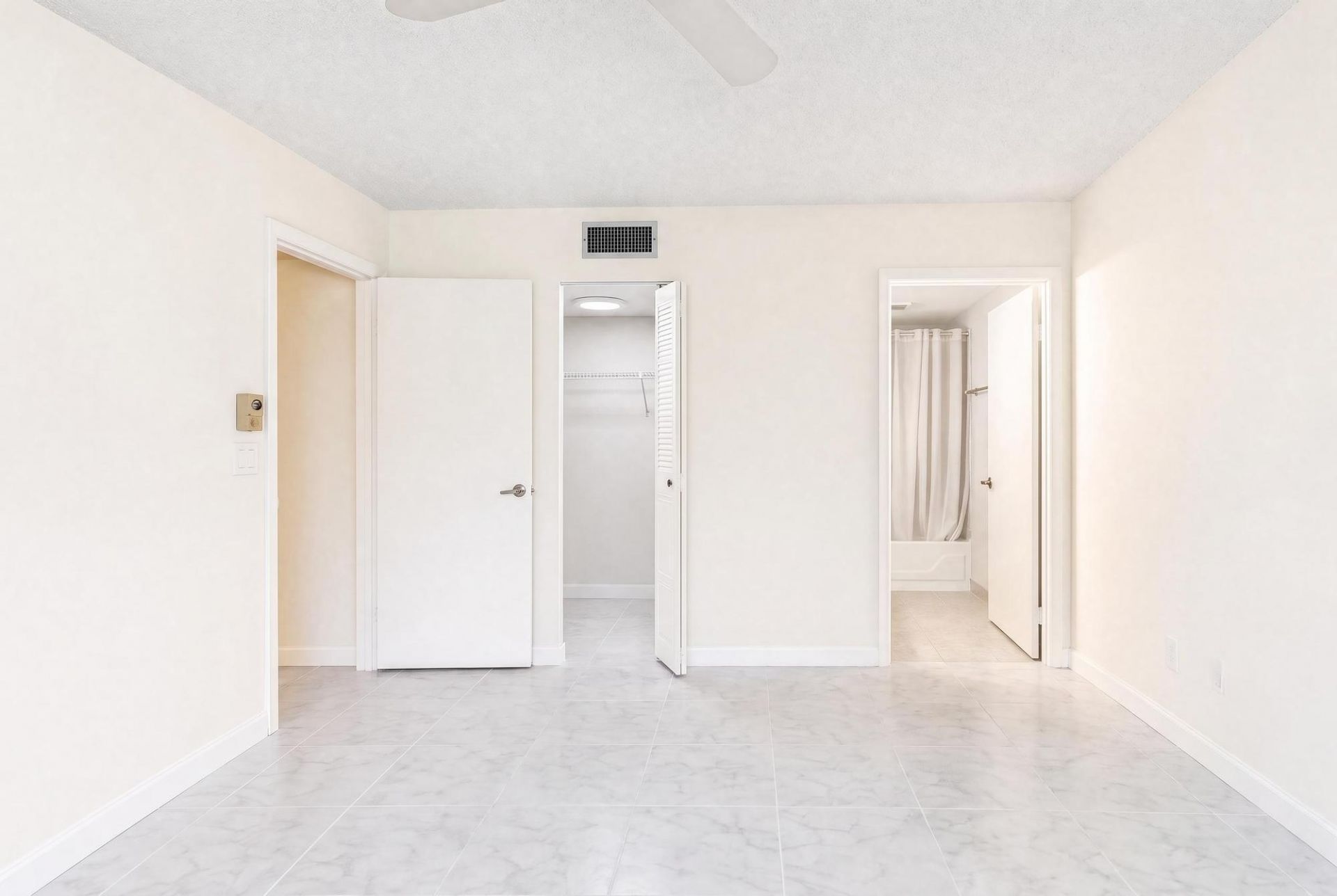 2825 SW 22nd Avenue, Unit Apt 107, Delray Beach, FL 33445 Photo