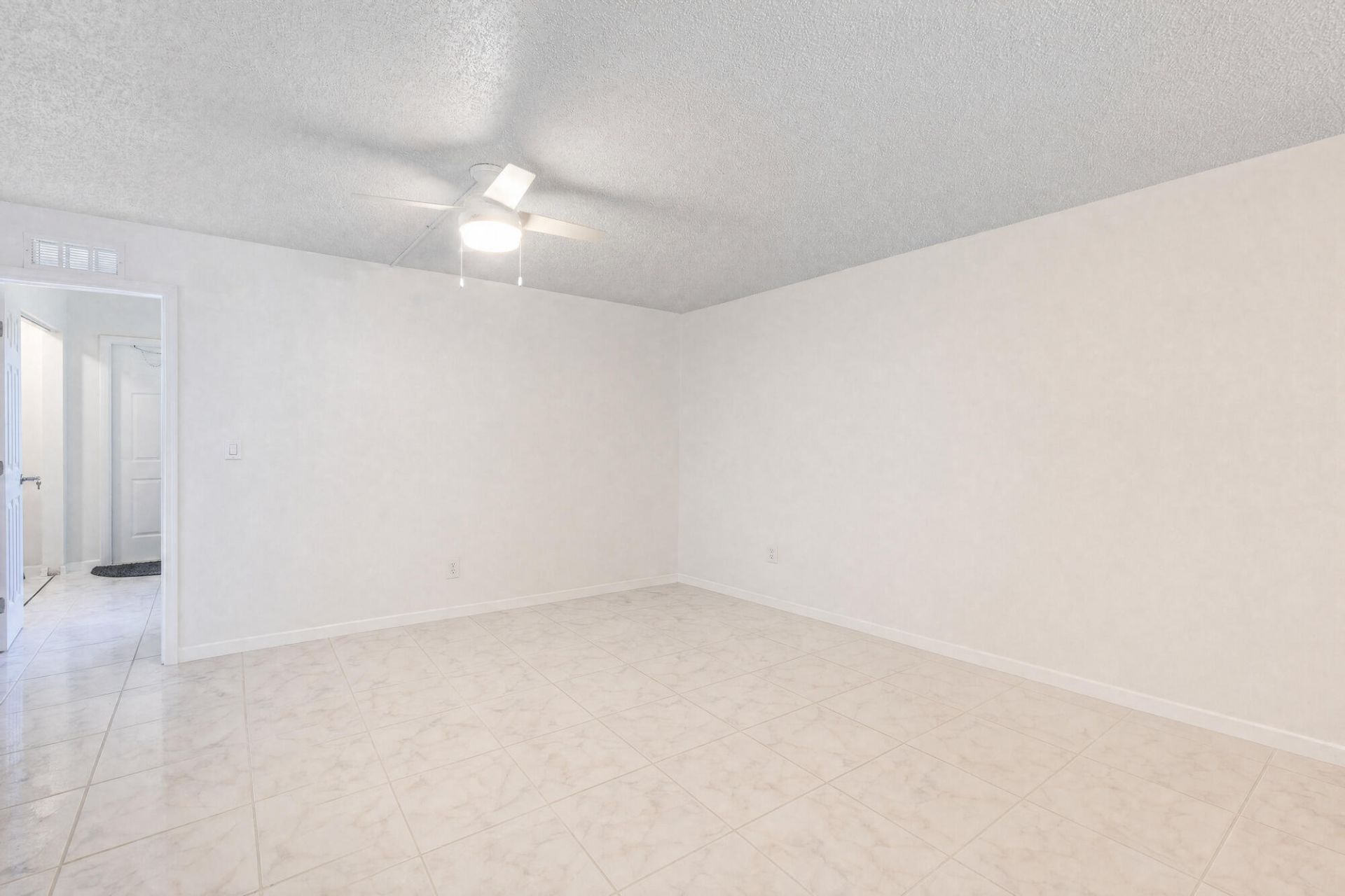 2825 SW 22nd Avenue, Unit Apt 107, Delray Beach, FL 33445 Photo