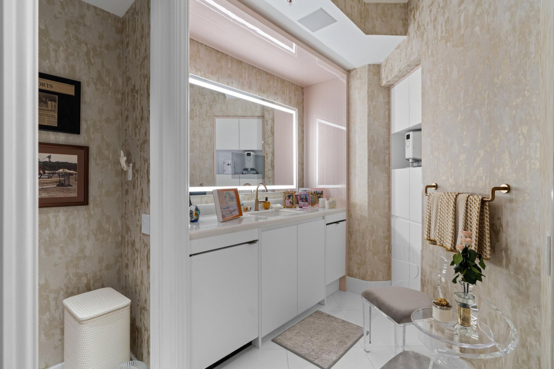 622 N Flagler Drive, Unit 204, West Palm Beach, FL 33401 Photo