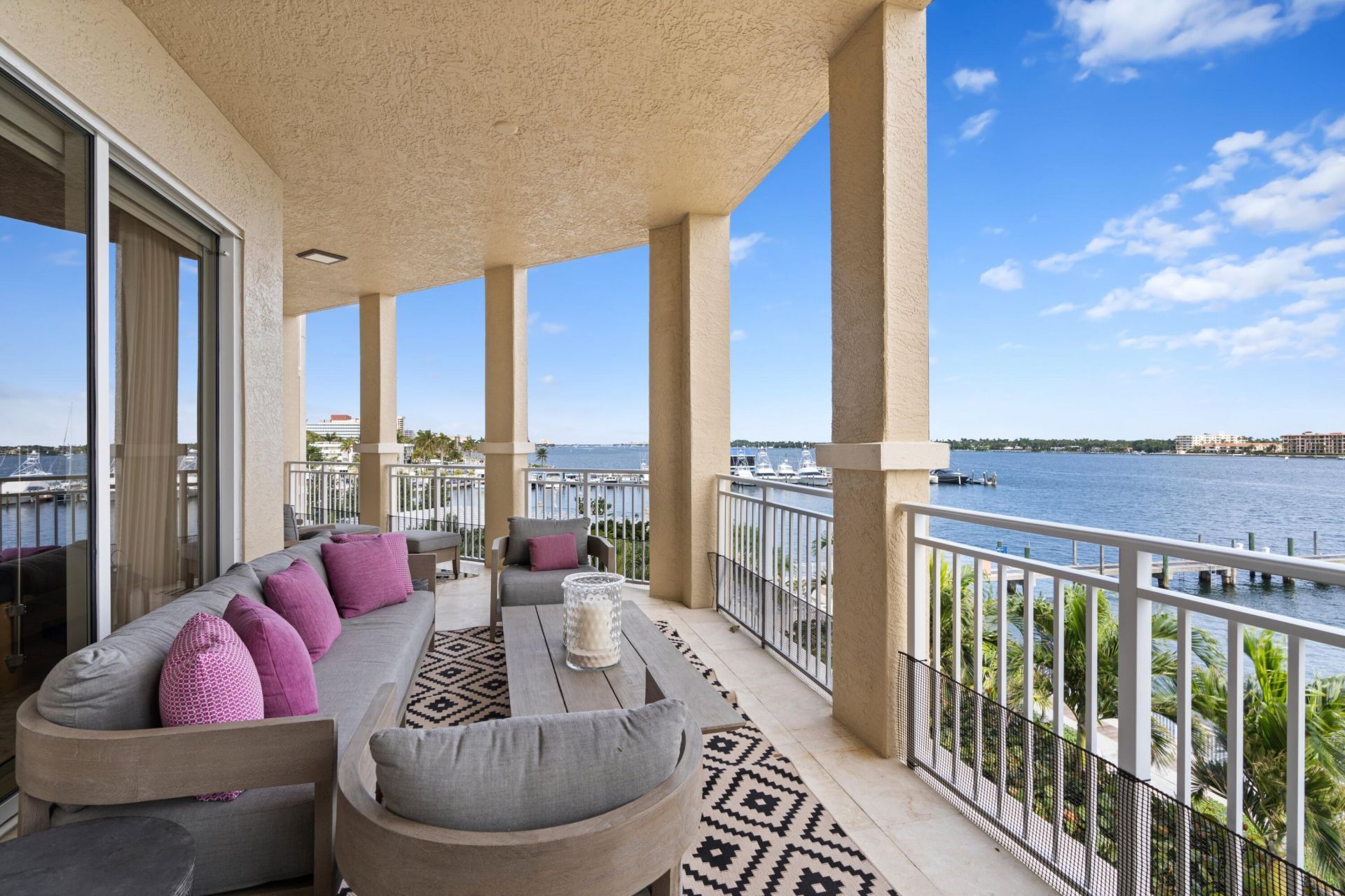 622 N Flagler Drive, Unit 204, West Palm Beach, FL 33401 Photo