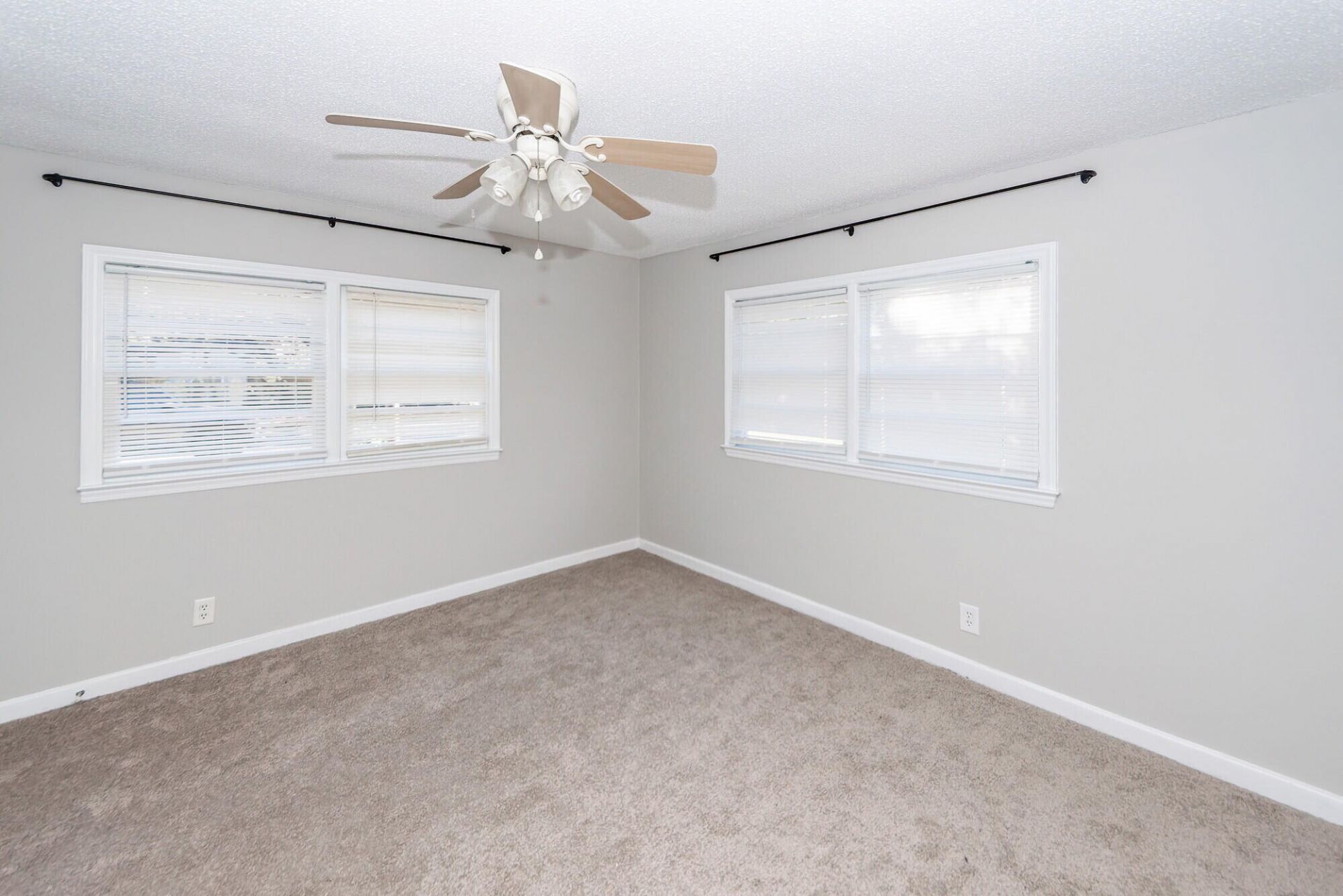 1520 N Avalon Circle Photo 26