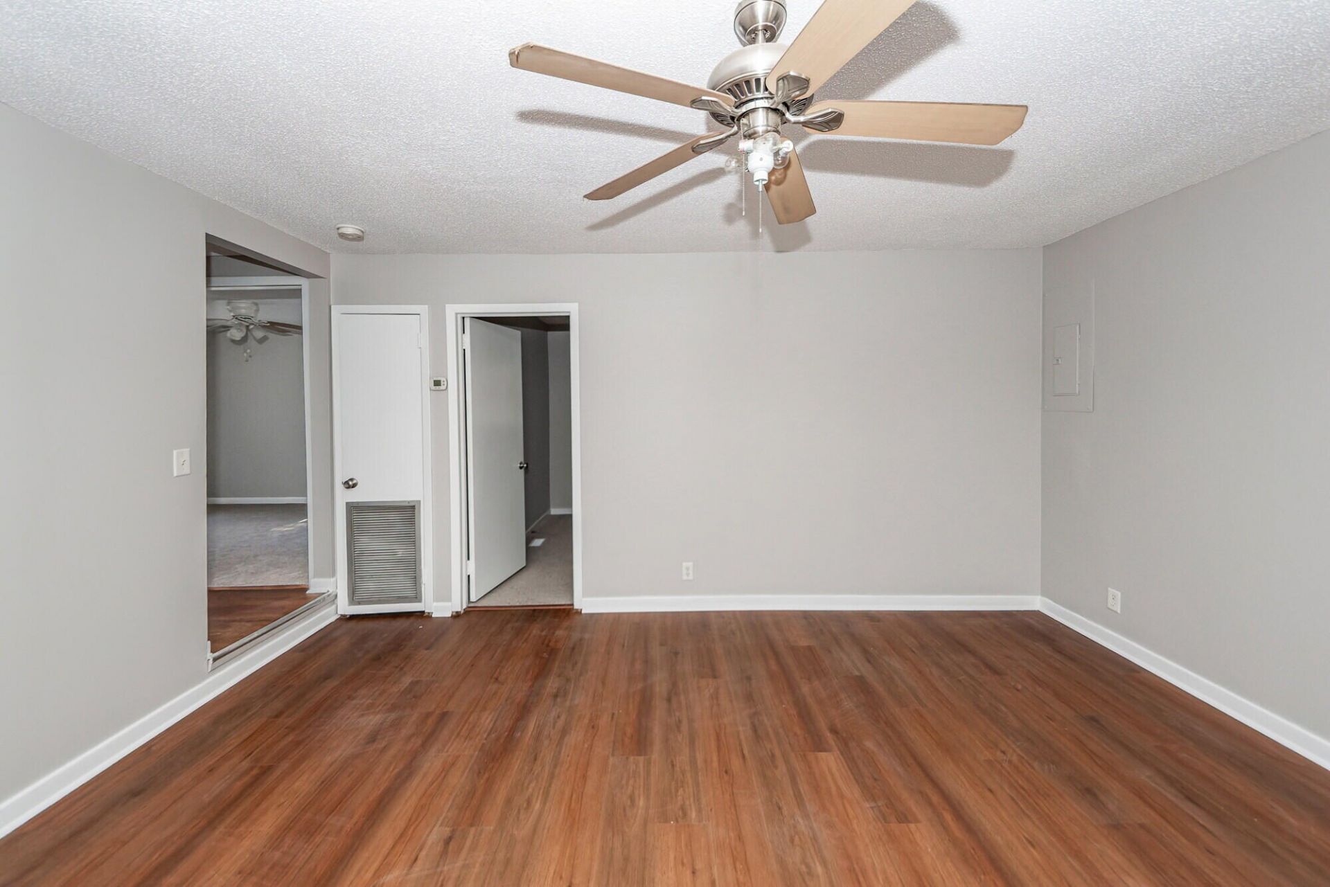 1520 N Avalon Circle Photo 7