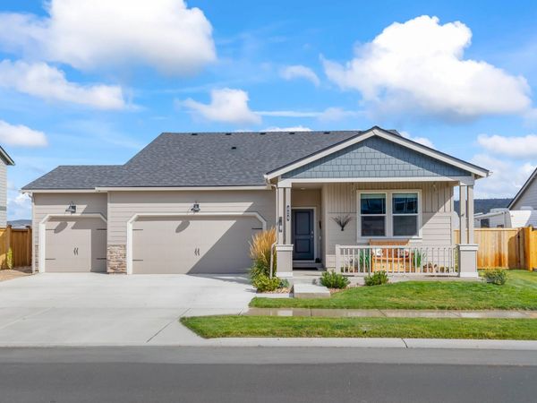 424 SE Stetson Court, Prineville, OR 97754