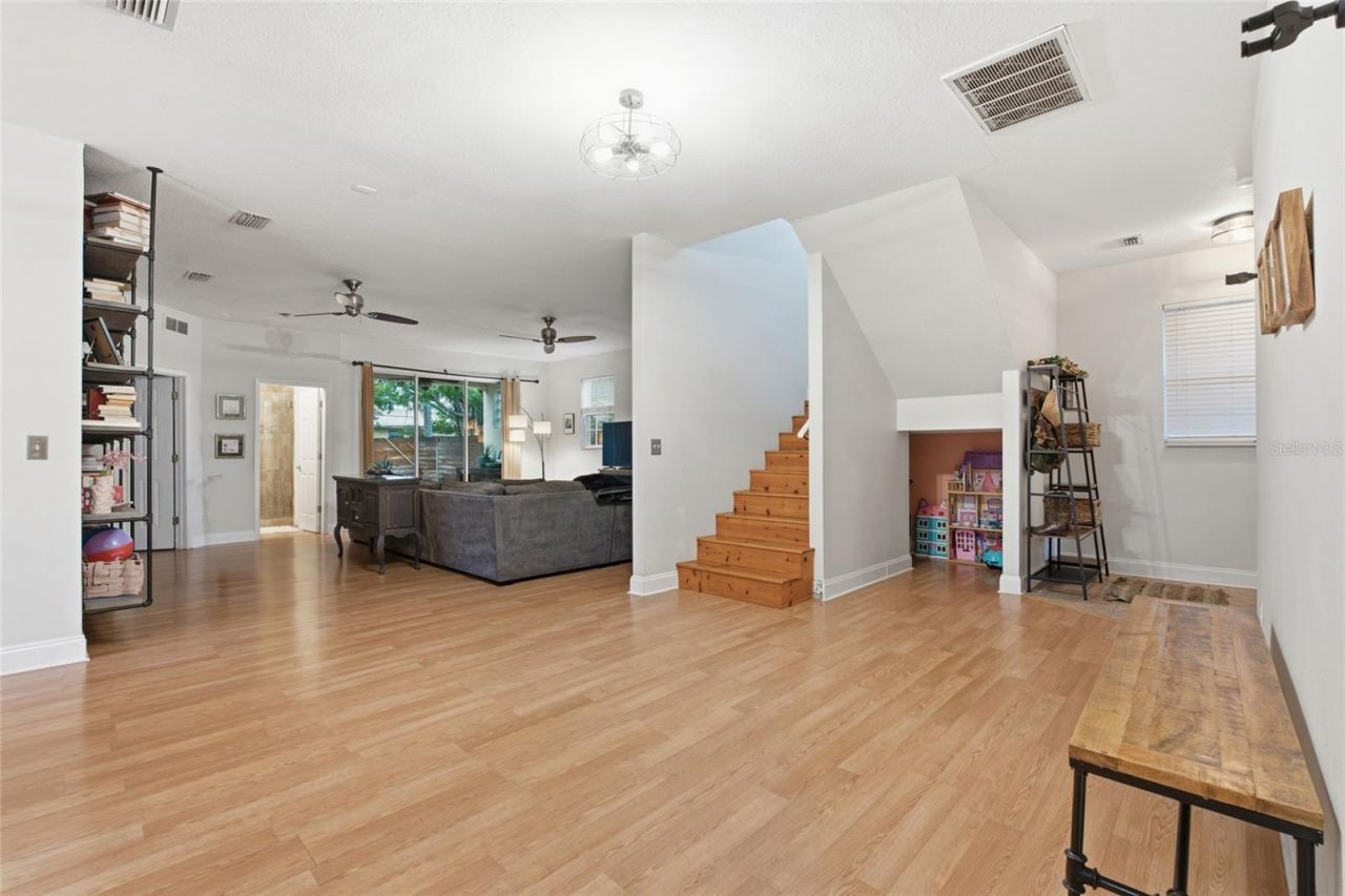 4521 Juanita Way S, Saint Petersburg, FL 33705 Photo