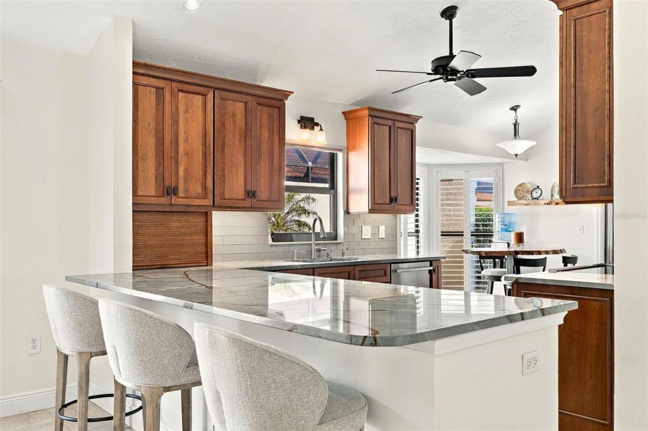 4848 Tivoli Avenue, Sarasota, FL 34235 Photo