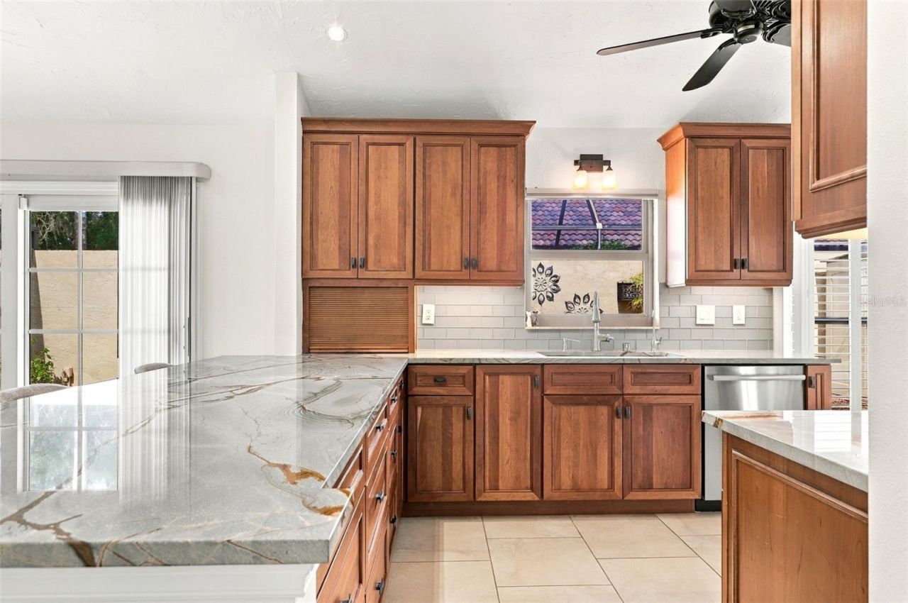 4848 Tivoli Avenue, Sarasota, FL 34235 Photo
