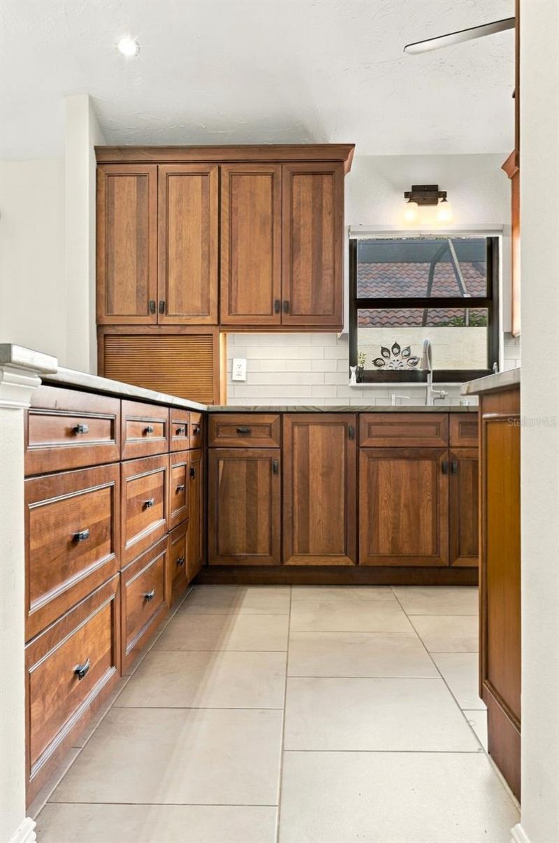 4848 Tivoli Avenue, Sarasota, FL 34235 Photo