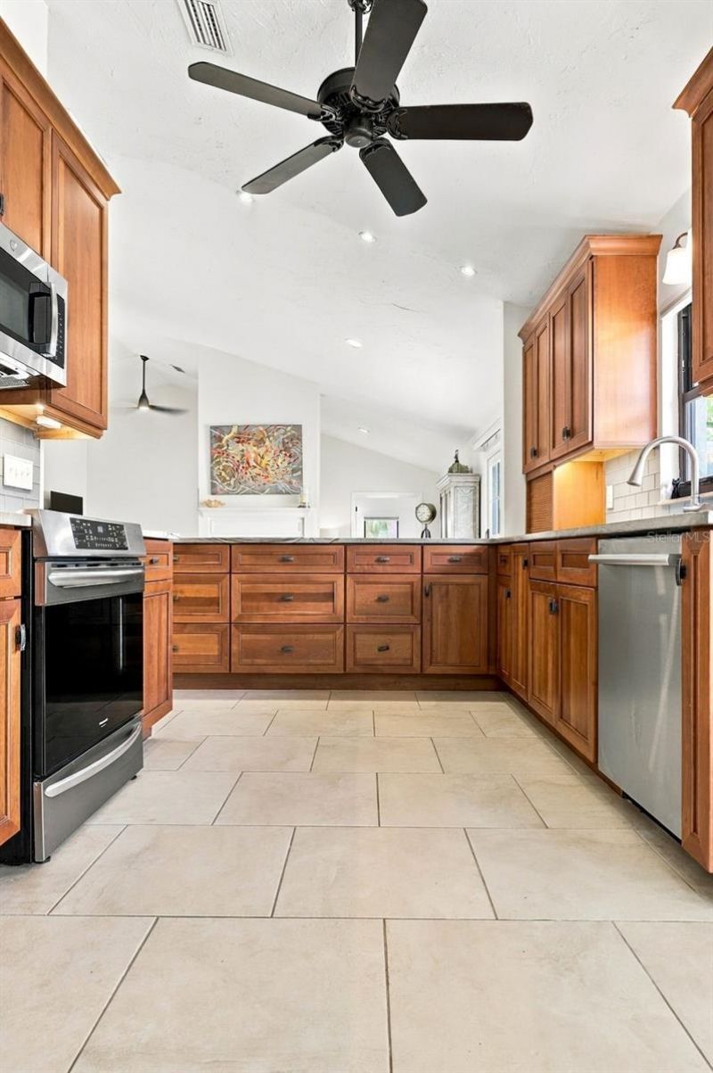 4848 Tivoli Avenue, Sarasota, FL 34235 Photo