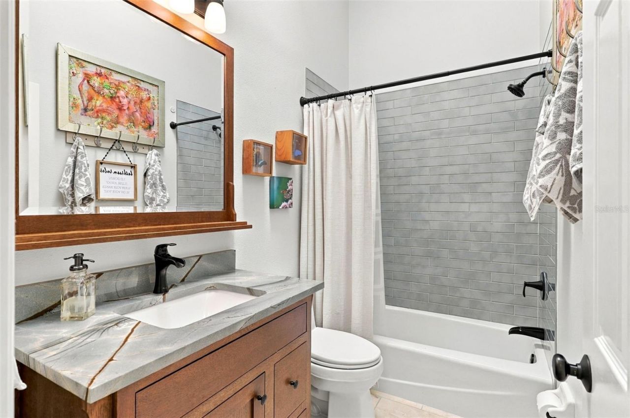 4848 Tivoli Avenue, Sarasota, FL 34235 Photo