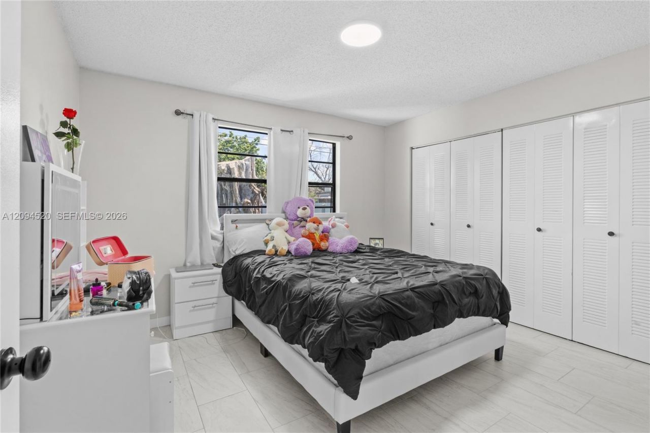 2934 NW 94th St , Unit 2934, Miami, FL 33147 Photo