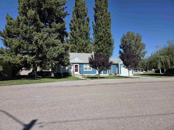 290 W Cassia, Aberdeen, ID 83210