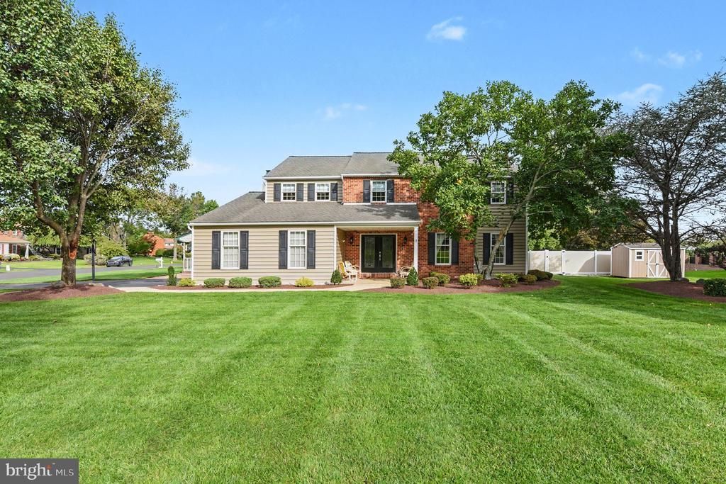 2010 BUCKINGHAM DRIVE , JAMISON, PA 18929