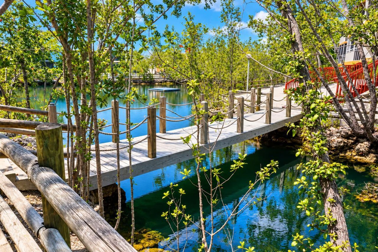 1500 Ocean Bay Drive, Unit APT P3, Key Largo, FL 33037 Photo