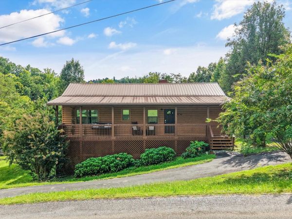 1417 Tiffany Cove Way, Sevierville, TN 37862
