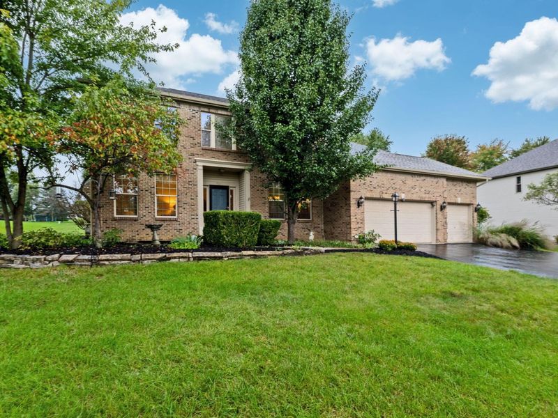 7541 Danbridge Way, Westerville, OH 43082 Photo 2
