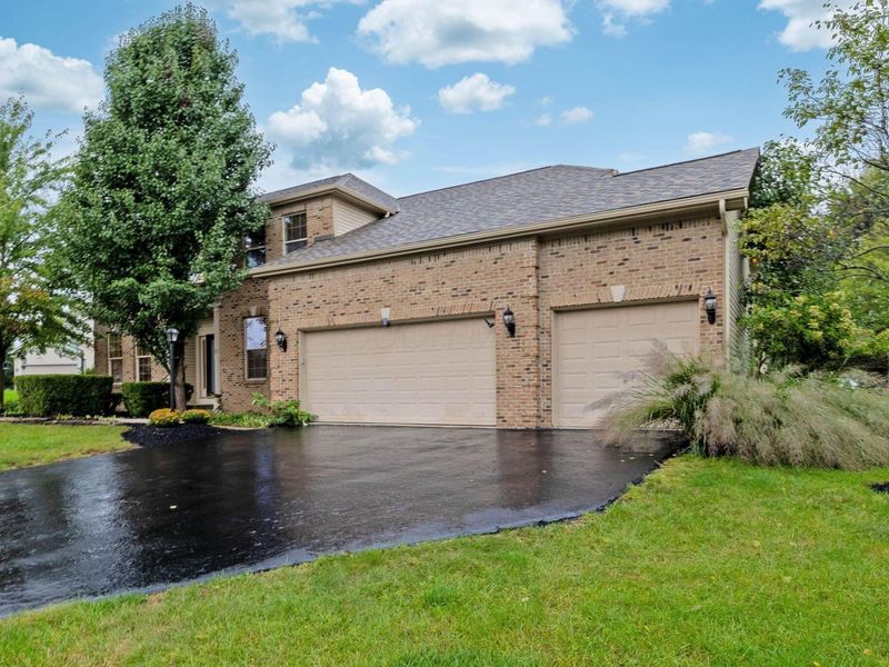 7541 Danbridge Way, Westerville, OH 43082 Photo 3