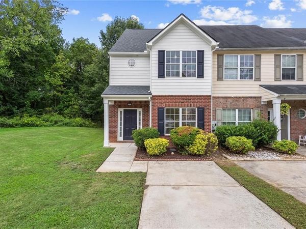 268 Brookview Drive , Riverdale, GA 30274