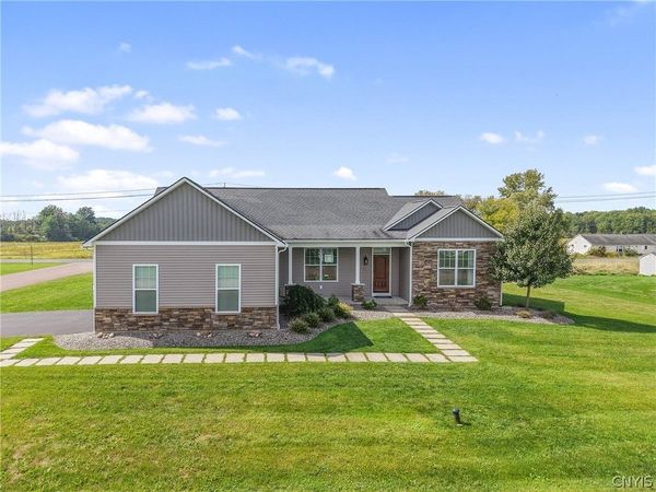 4701 Weller Hall Place , Clay, NY 13041