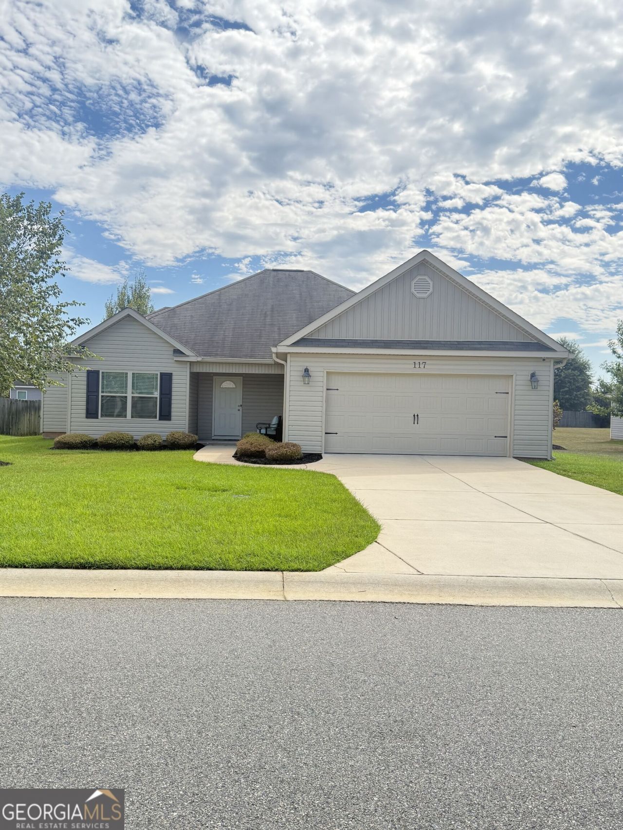 117 Milford Circle, Perry, GA 31069 Main Photo
