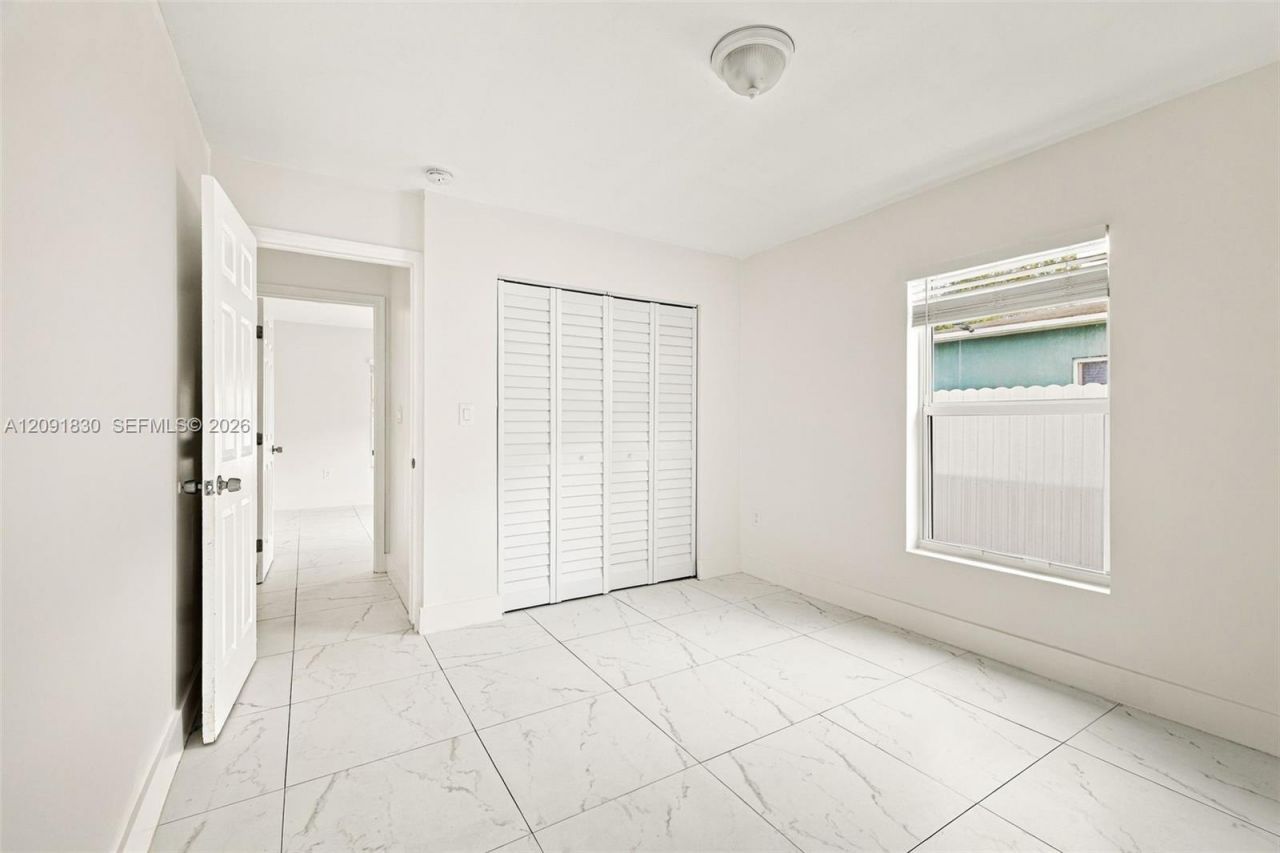 523-525 NW 106th St, Miami, FL 33150 Photo