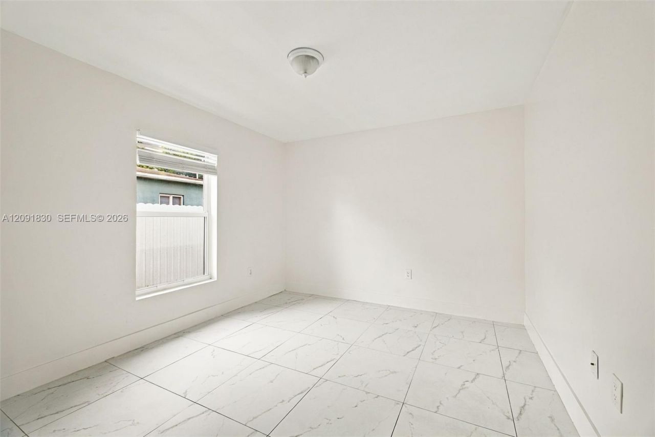 523-525 NW 106th St, Miami, FL 33150 Photo