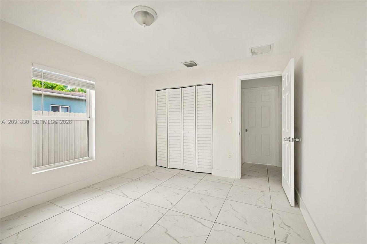 523-525 NW 106th St, Miami, FL 33150 Photo