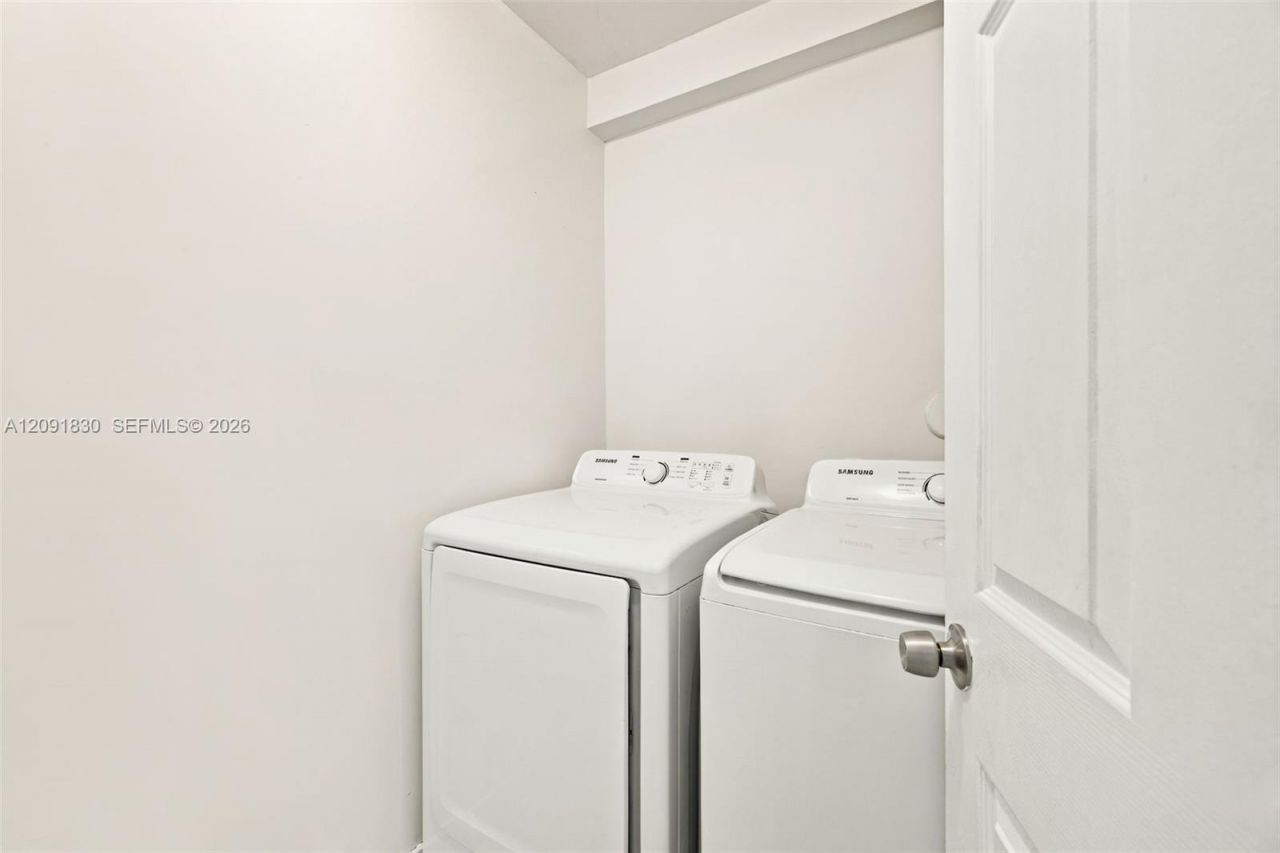 523-525 NW 106th St, Miami, FL 33150 Photo