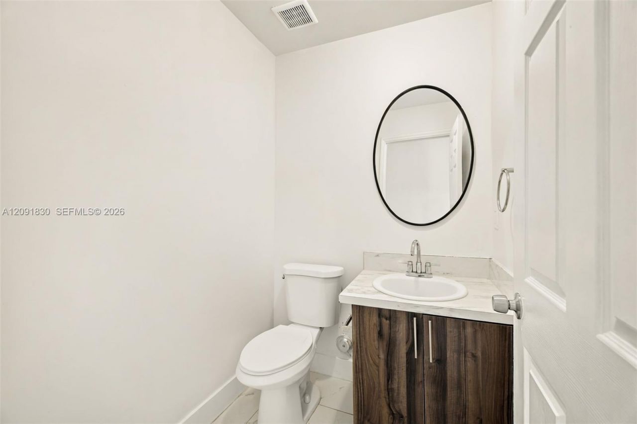 523-525 NW 106th St, Miami, FL 33150 Photo