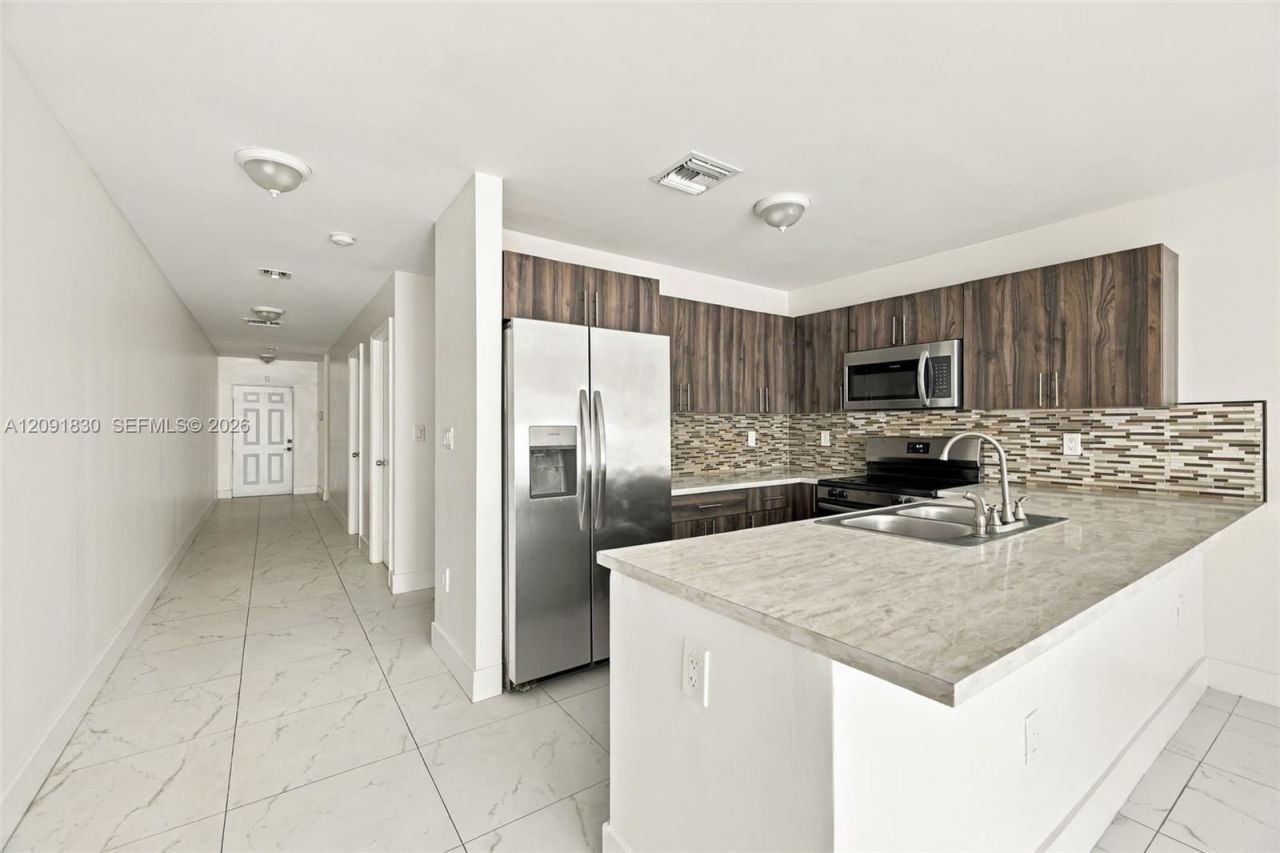 523-525 NW 106th St, Miami, FL 33150 Photo
