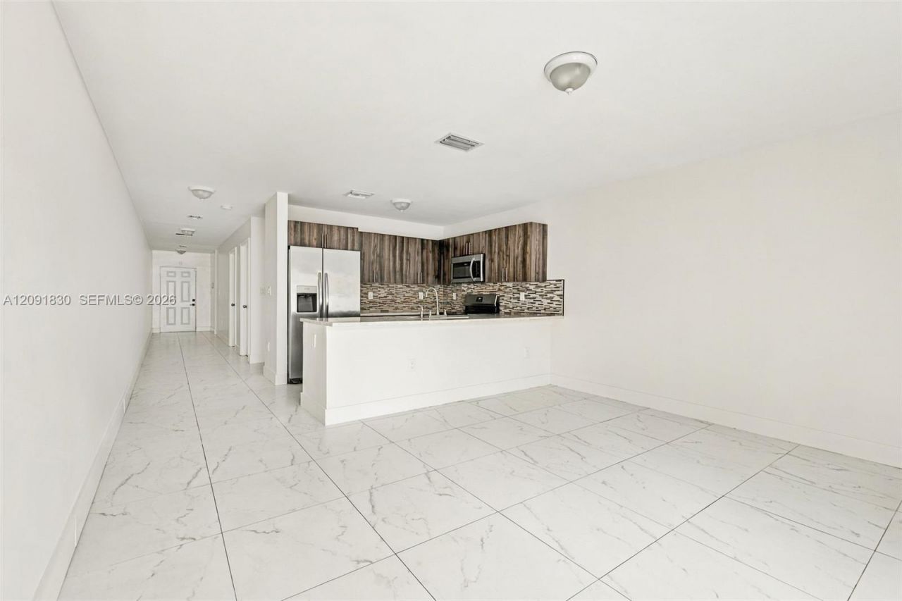 523-525 NW 106th St, Miami, FL 33150 Photo