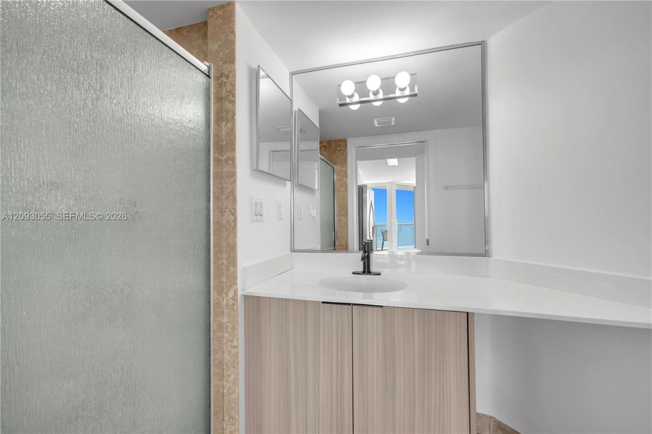 7330 Ocean Ter , Unit 10-A, Miami Beach, FL 33141 Photo
