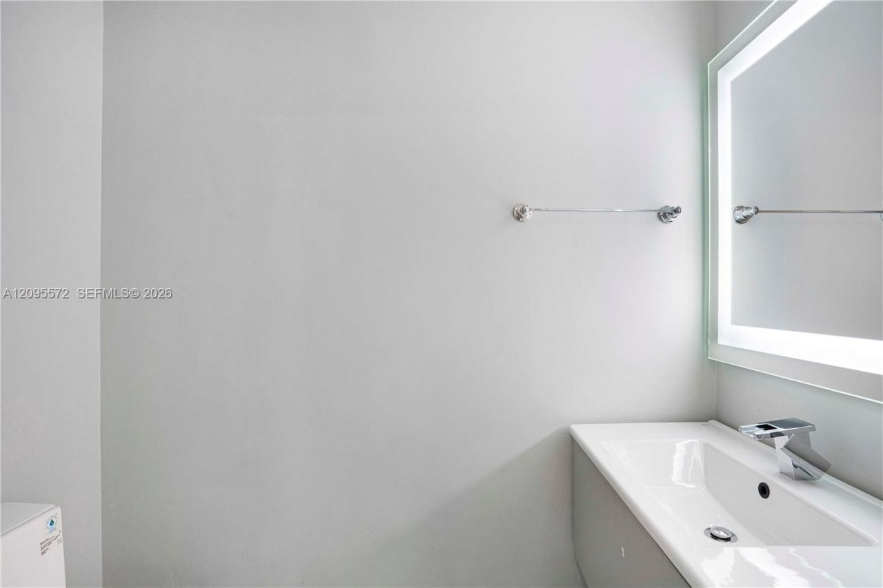 3400 SW 27th Ave, Unit 1506, Coconut Grove, FL 33133 Photo