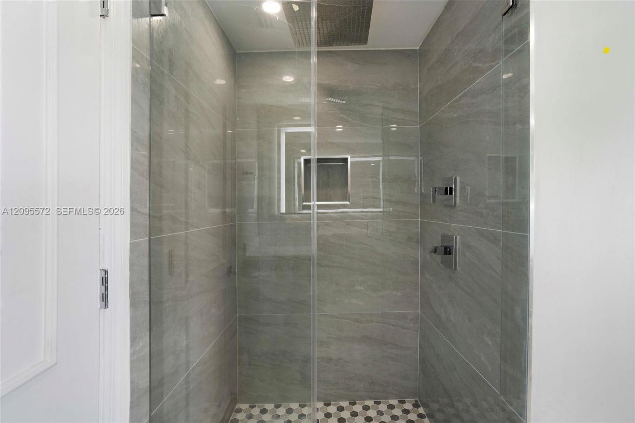 3400 SW 27th Ave, Unit 1506, Coconut Grove, FL 33133 Photo