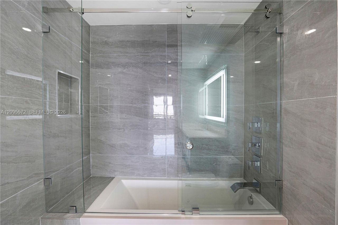 3400 SW 27th Ave, Unit 1506, Coconut Grove, FL 33133 Photo