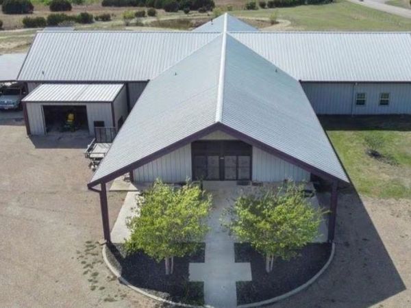134 County Road 2139, Iredell, TX 76649
