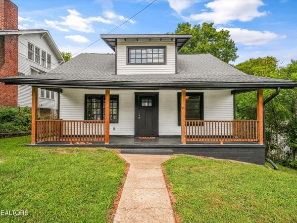 521 Mountain View Ave, Maryville, TN 37803
