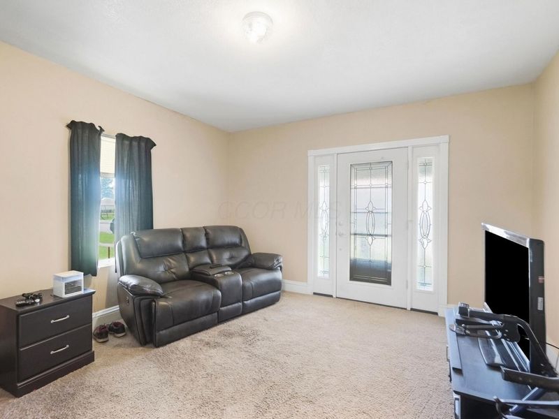 278 N Central Avenue , Utica, OH 43080 Photo 4