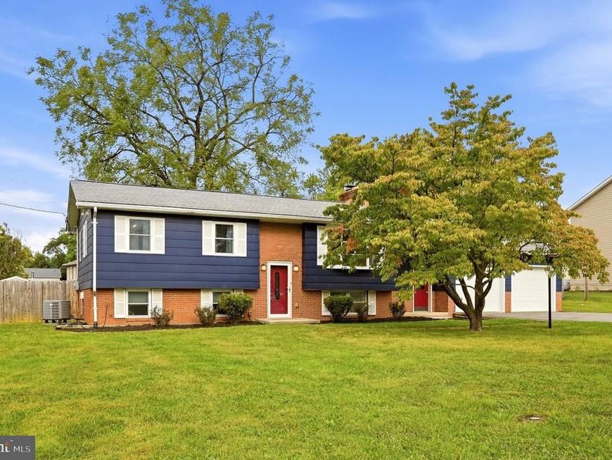 175 Pointer Way, Inwood, WV 25428 Main Photo