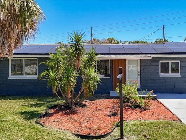 3711 HUNTINGTON STREET NE, ST PETERSBURG, FL 33703