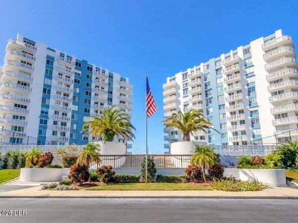 935 N Halifax Avenue, Unit 402, Daytona Beach, FL 32118