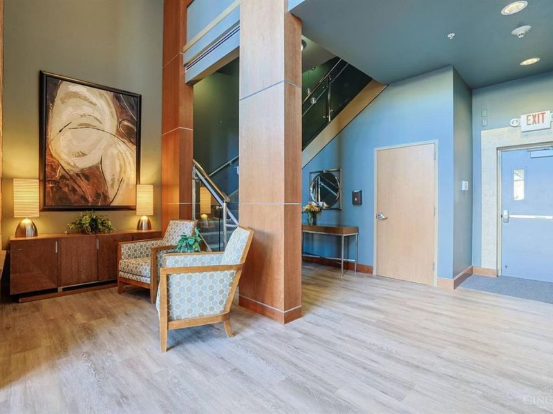 9348 Towne Square Avenue, Unit 15, Blue Ash, OH 45242 Photo 6