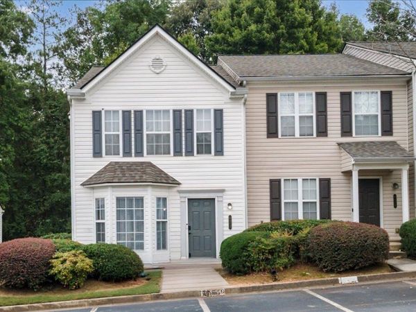 6577 Arbor Gate Drive SW, Unit 10, Mableton, GA 30126